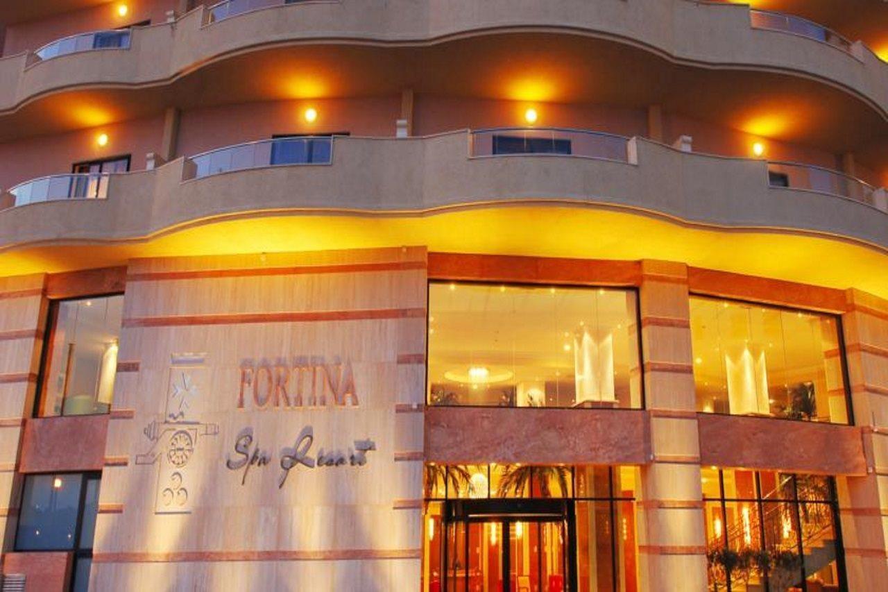 Fortina Spa Resort Sliema Bagian luar foto The hotel's entrance