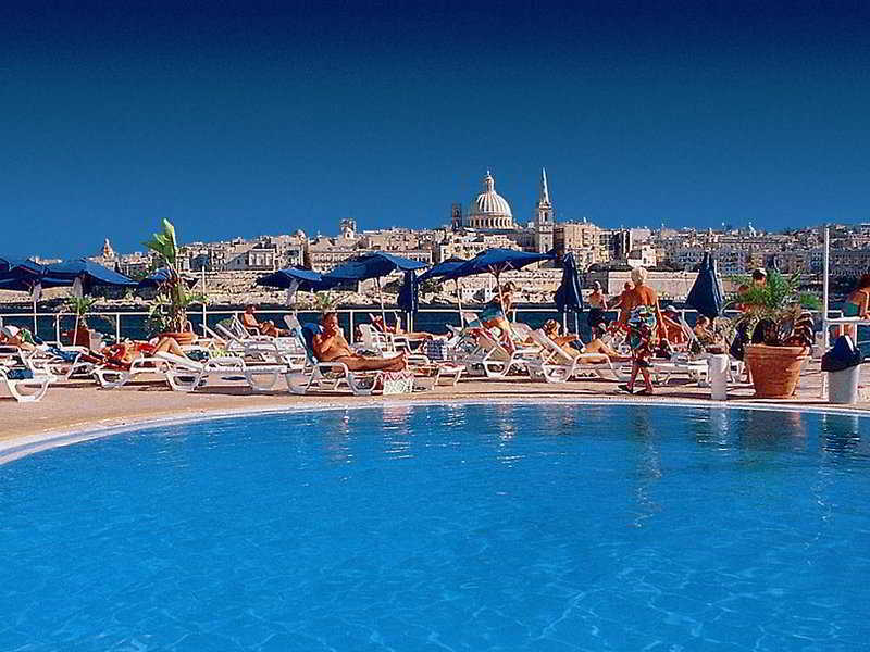 Fortina Spa Resort Sliema Bagian luar foto View of the pool at the Westin St. George